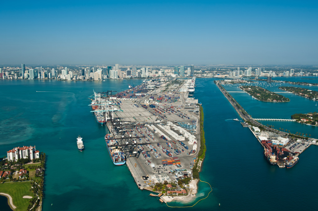 The-bustling-Port-of-Miami