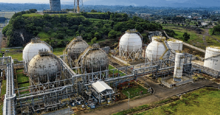 gas natural in water