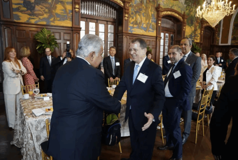 Mulino speaking on Panama logistics hub strategy at Council of the Americas meeting