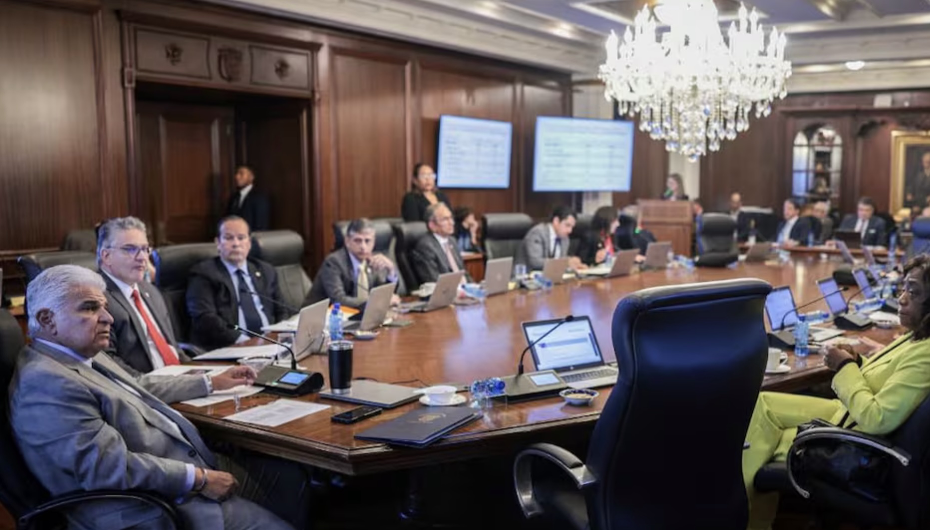 Panama IDB loan to strengthen pension system and finance 2025 state budget