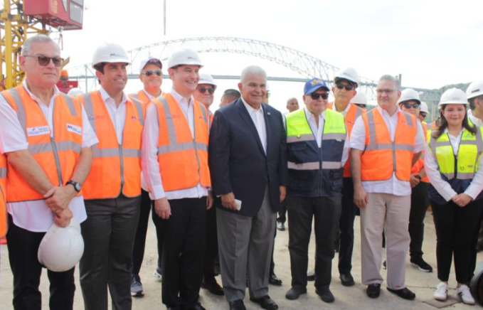 Aerial view of the Fourth Bridge project showcasing significant infrastructure progress over the Canal.