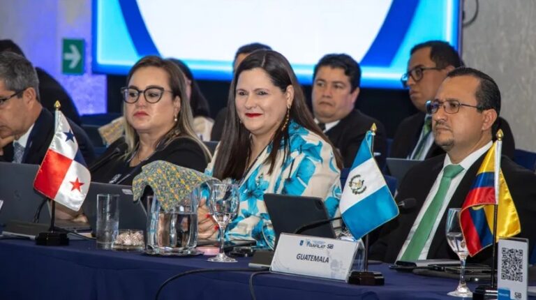 Panama City skyline prepared for the Korea Central America Forum 2025, symbolizing successful International Diplomacy and trade.