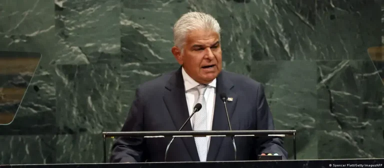 President Mulino discussing Panama-China relations and the importance of the Panama Canal trade.