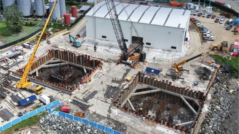 Construction crews working on the Fourth Bridge project during the main tower construction in Panama.