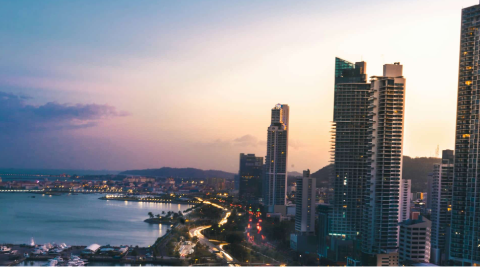 Analyzing Panama logistics costs for global trade competitiveness.