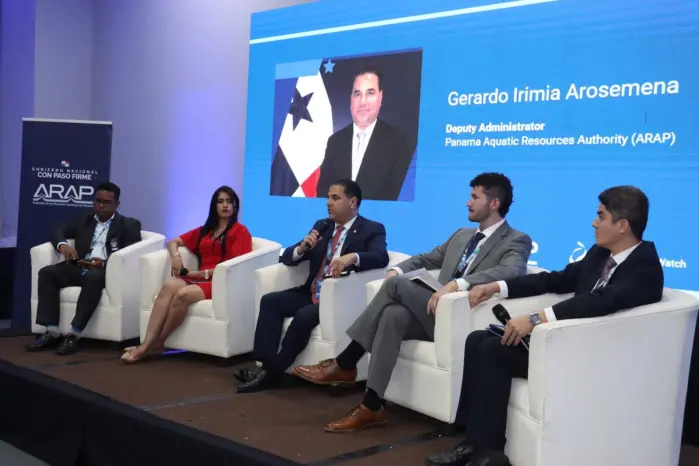 Digital dashboard used for Panama Fishery Surveillance showing real-time vessel locations via Global Fishing Watch technology.