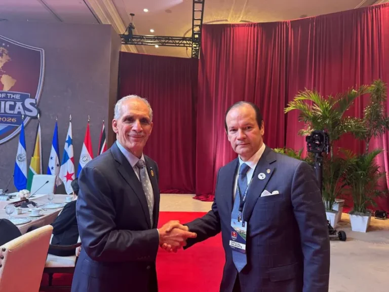 Panamanian delegates discussing Panama Border Control and regional security cooperation at the Doral Summit.