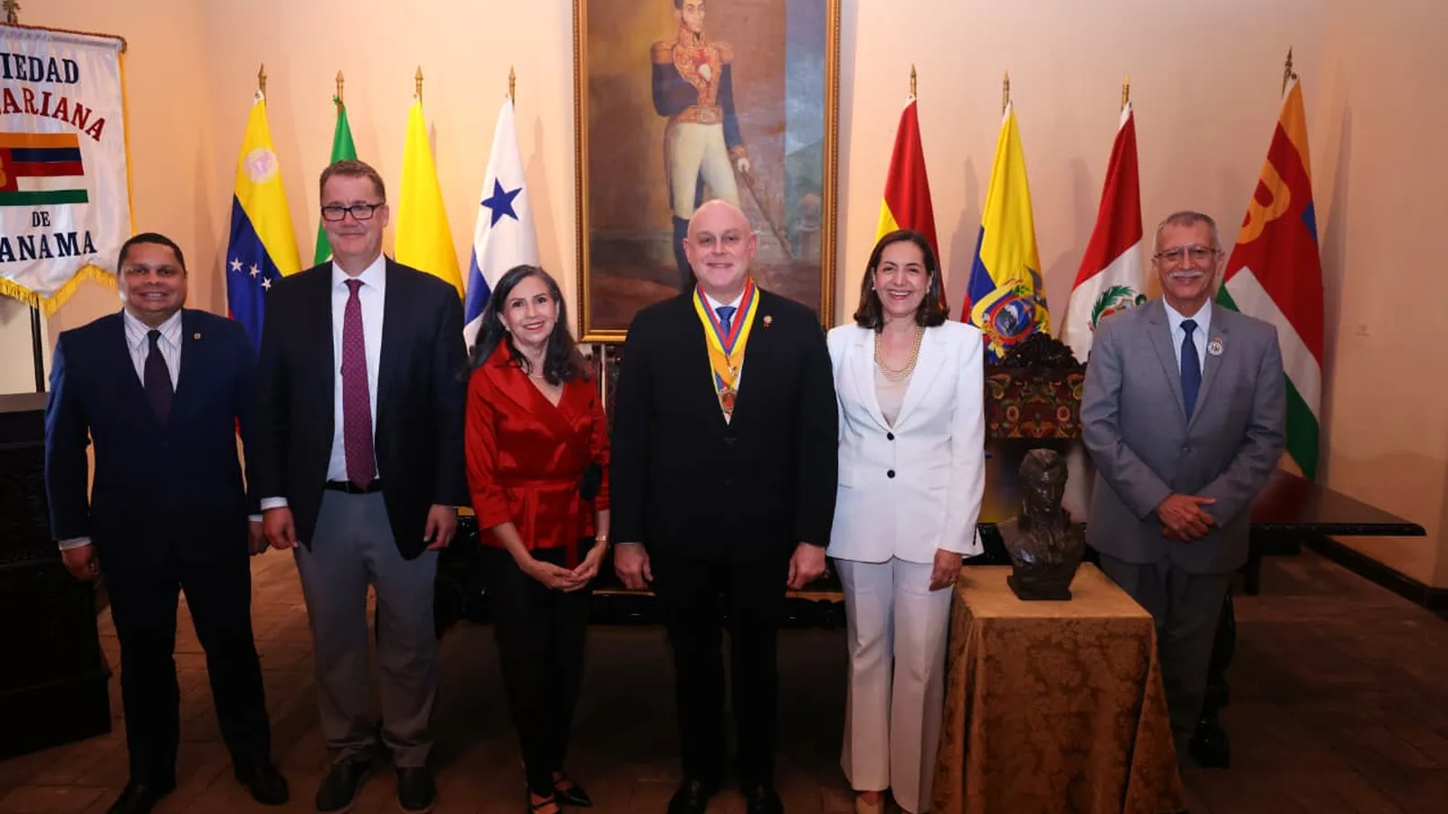 Official diplomatic meeting presenting the repatriation of the historic Amphictyonic Congress acts to Panama.