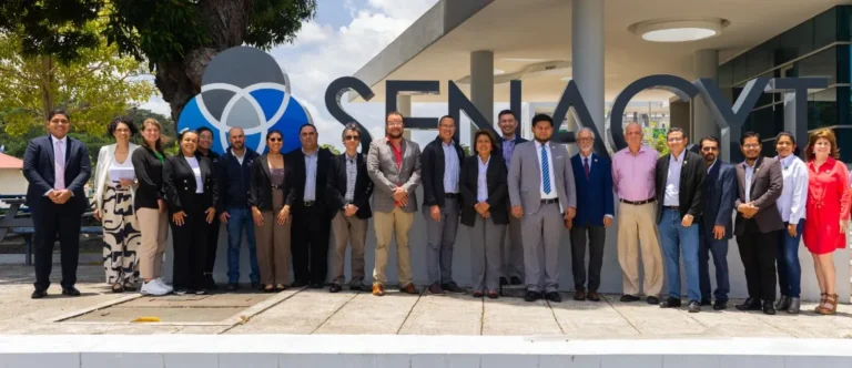 Implementing evidence-based public policy through scientific evidence in Panama.
